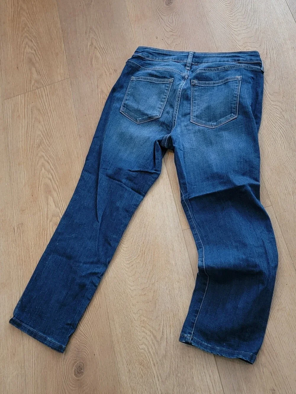 Sonoma Straight Women's size 8PS Dark Wash Jeans